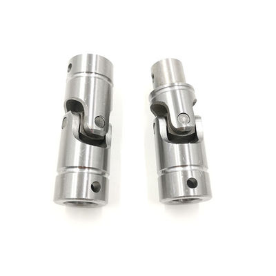 โลหะไร้สแตนเลส เสริมหัว Cardan Joint กับผิวเคลือบและ 16 มม กว้างรูภายในสําหรับเครื่องพิมพ์ SM102