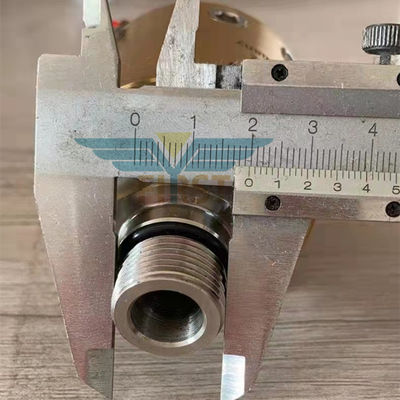 ทอง 00.580.2807 โรตารียูเนี่ยนวาล์ว CD102 หัวทำความเย็นแอลกอฮอล์ Deublin โรตารี