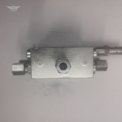 เครื่องกระจายน้ํามันเหล็กดัดเหล็ก CD102 เครื่องพิมพ์ออฟเซตเงินอะไหล่