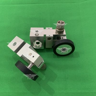 การจัดสรรรถยนต์ Forwarding Runner Bracket ล้อยางสําหรับ Heidelberg SM74 SORM ด้วยอายุการใช้งานยาว ยางระดับสูงและลดปริมาณ