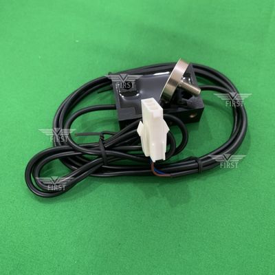 จี 2122.1311 เซ็นเซอร์ความใกล้ชิดสําหรับ PM52 SM52 เซ็นเซอร์การจัดส่ง แทนวัสดุเหล็ก/พลาสติก OMRON-E2Ex5ME1