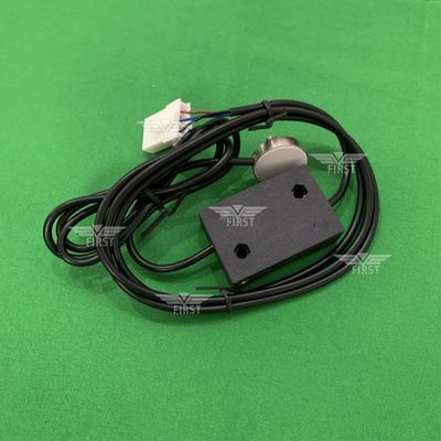 จี 2122.1311 เซ็นเซอร์ความใกล้ชิดสําหรับ PM52 SM52 เซ็นเซอร์การจัดส่ง แทนวัสดุเหล็ก/พลาสติก OMRON-E2Ex5ME1